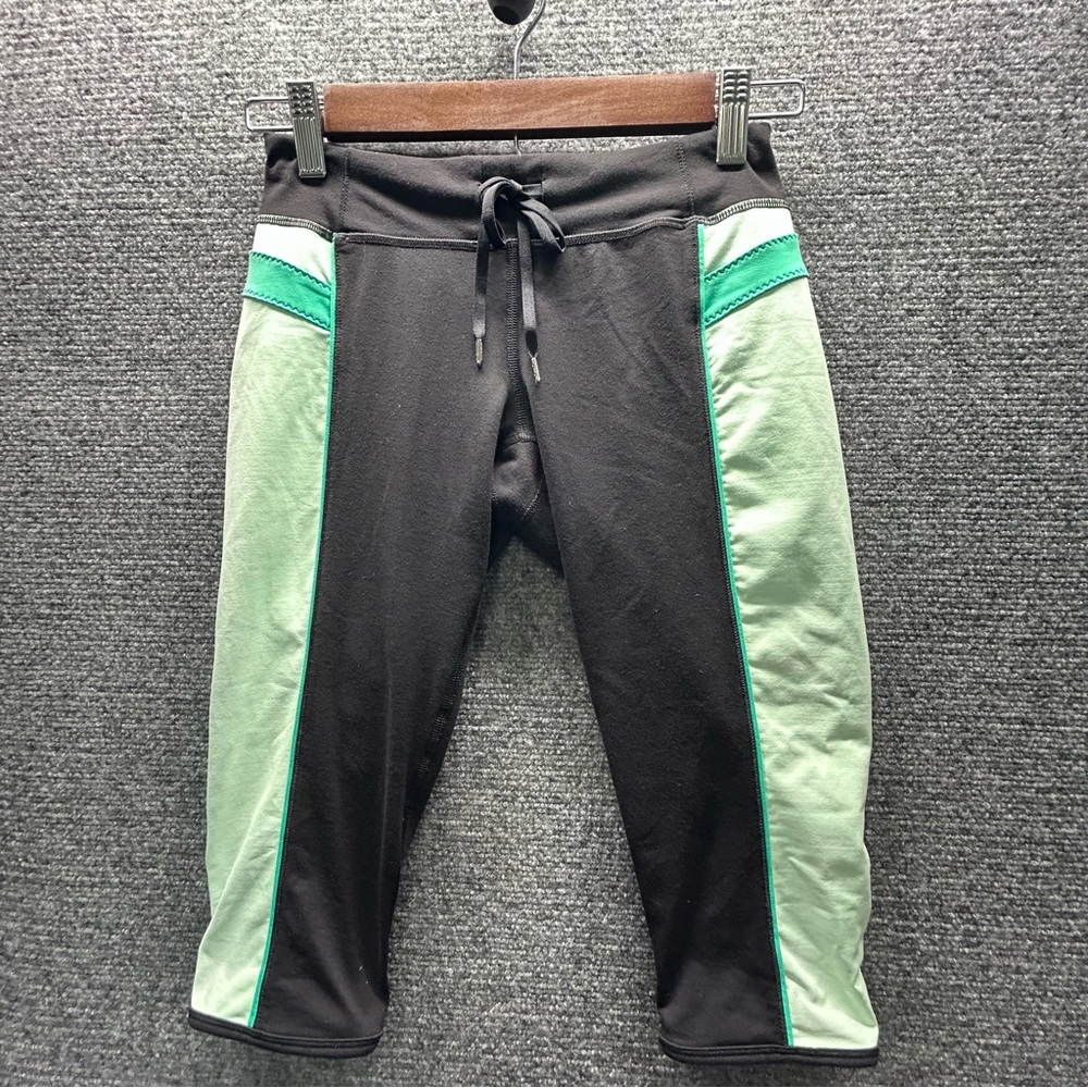 Lululemon Athletica Activewear Set Teal & Black Size 4 top Size 6 leggings - Picture 8 of 15